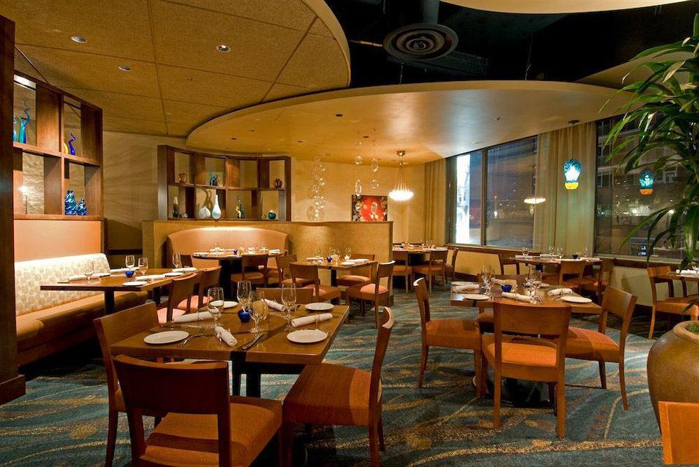 แพน แปซิฟิก ซีแอตเทิล Hotel ร้านอาหาร รูปภาพ Interior of a restaurant